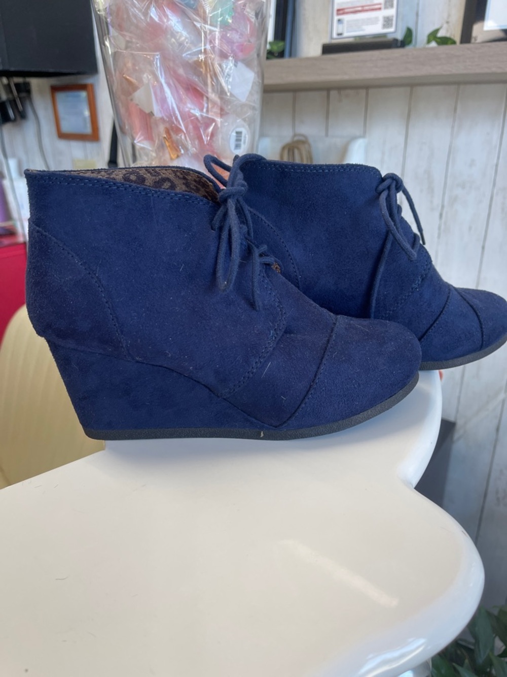 Cityclassified Navy Lace-Up Wedge Ankle Boots